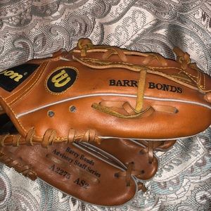 YOUTH BASEBALL GLOVE 10 1/2
